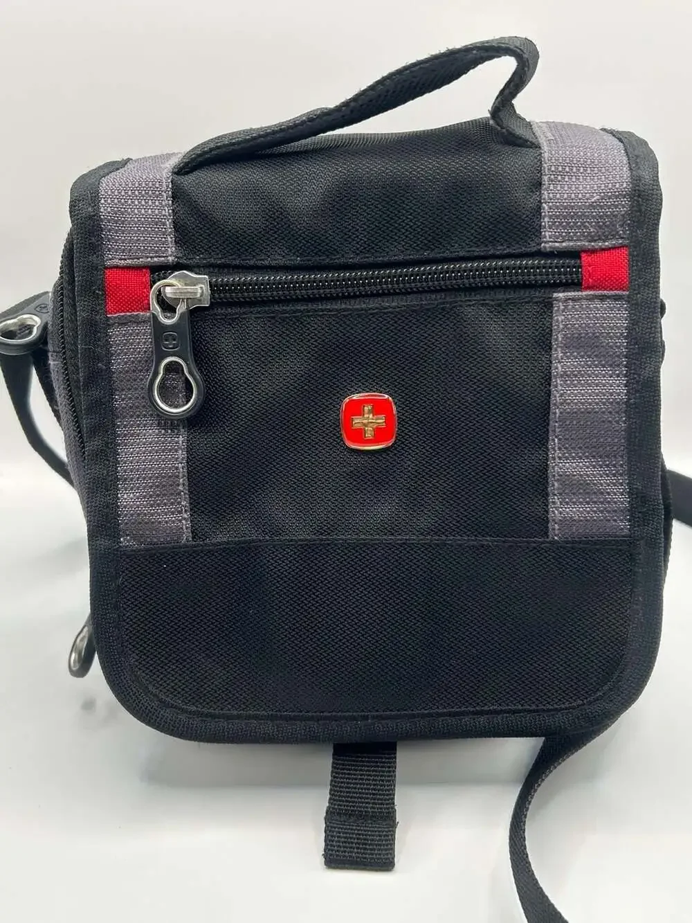 SwissGear by Wenger Vertical Travel Organizer Messenger Bag Black/Grey